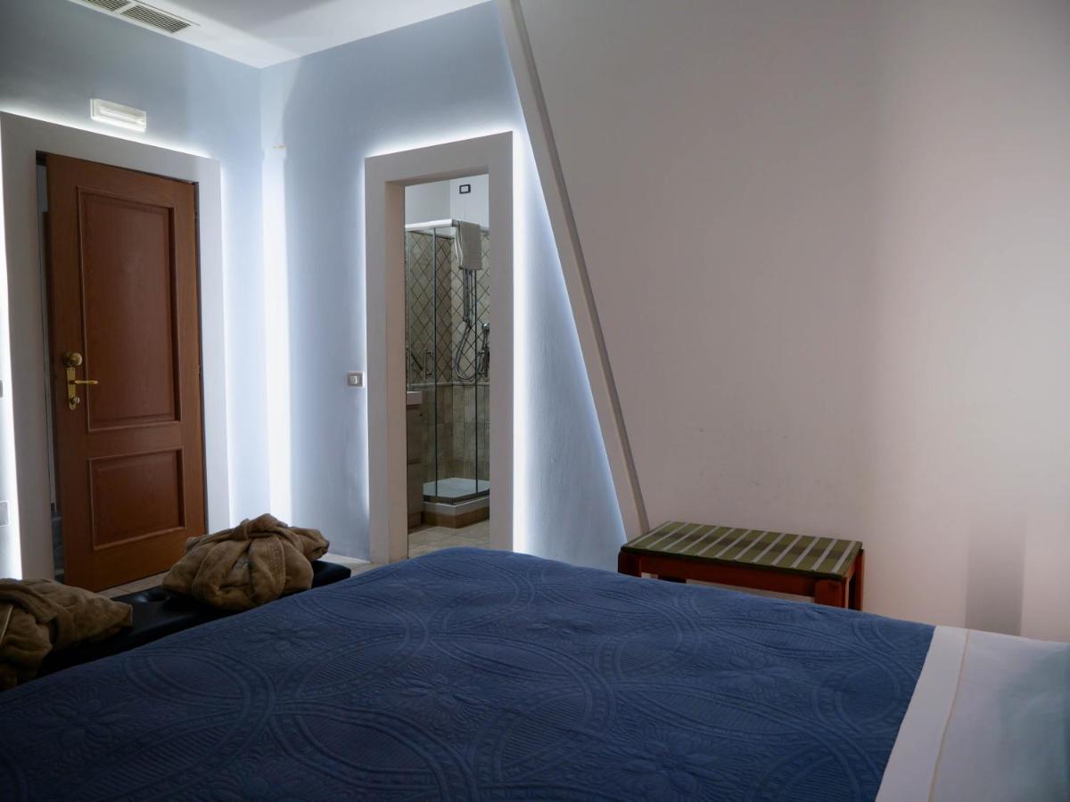 Hotel Saint Joseph 3*
